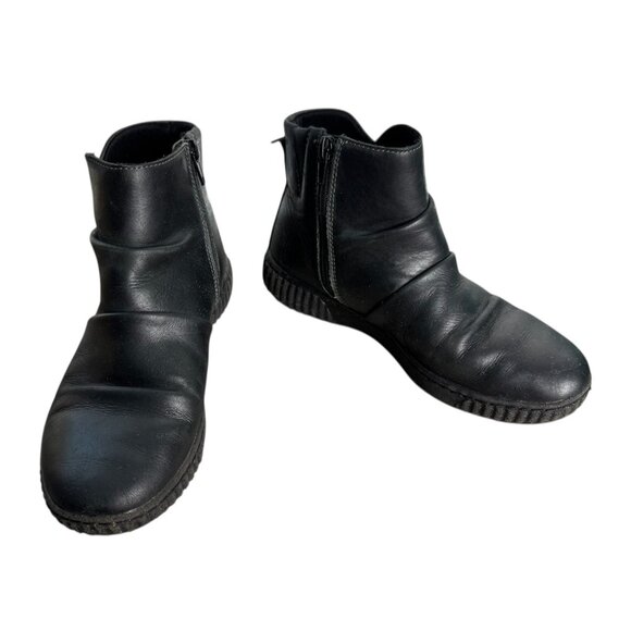 Collection by CLARKS Black Leather Zip-Side Booties Womens SZ 6.5 Slip-on Ankle - Picture 11 of 11